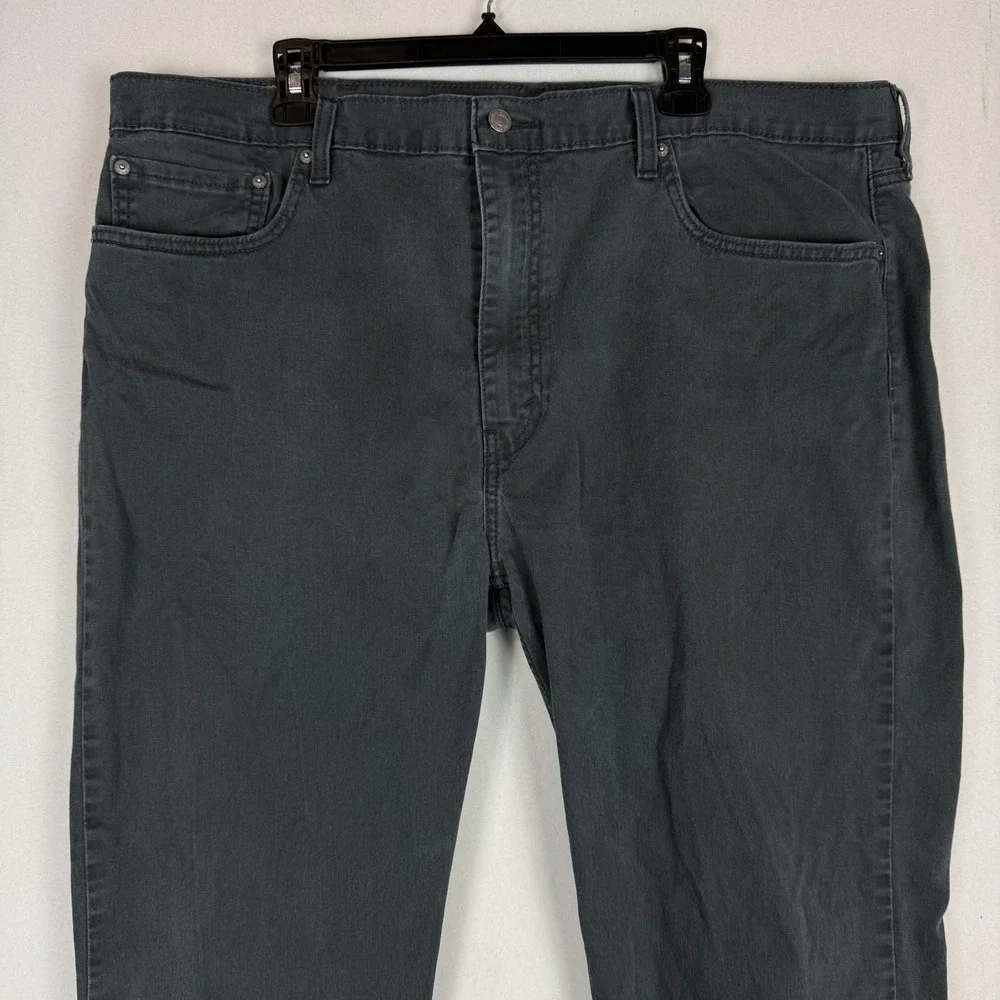Levi's 502 Jeans Mens 42x32 Gray Charcoal Wash Regular Tapered Stretch Denim